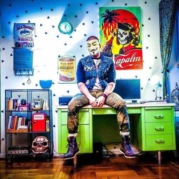 Meet your Posher, Fernando - Picture 1 of 1